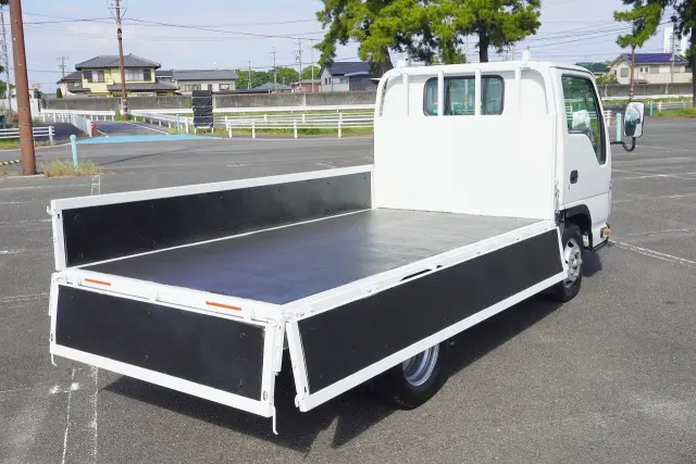 いすゞ エルフ TPG-NJR85A(2WD)の写真15