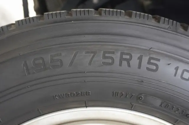 いすゞ エルフ TPG-NJR85A(2WD)の写真36