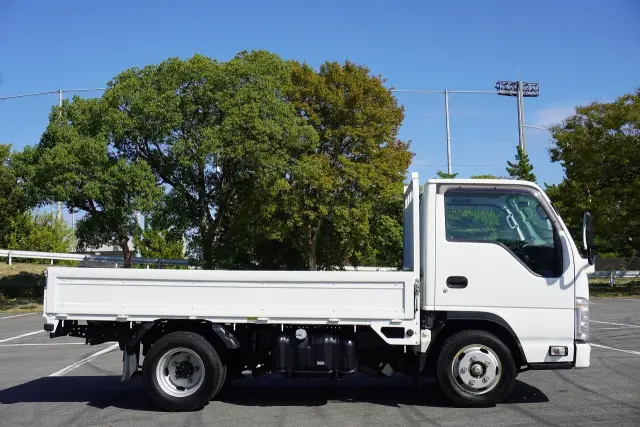 いすゞ エルフ TRG-NJR85A(2WD)の写真9