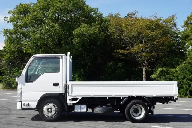 いすゞ エルフ TRG-NJR85A(2WD)の写真12