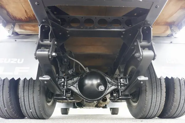 いすゞ エルフ TRG-NJR85A(2WD)の写真6