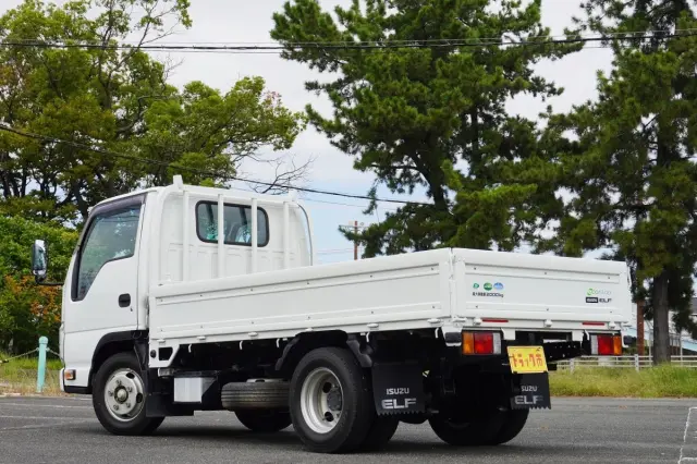 いすゞ エルフ TRG-NJR85A(2WD)の写真12
