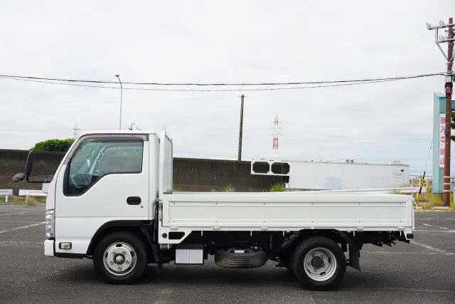 いすゞ エルフ TRG-NJR85A(2WD)の写真13