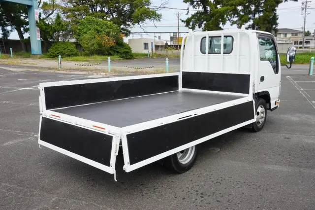 いすゞ エルフ TRG-NJR85A(2WD)の写真17