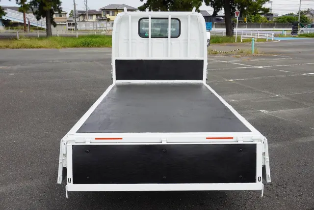 いすゞ エルフ TRG-NJR85A(2WD)の写真18