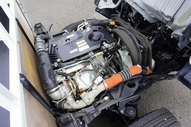 いすゞ エルフ TRG-NJR85A(2WD)の写真25