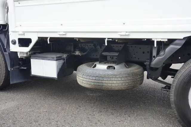 いすゞ エルフ TRG-NJR85A(2WD)の写真27