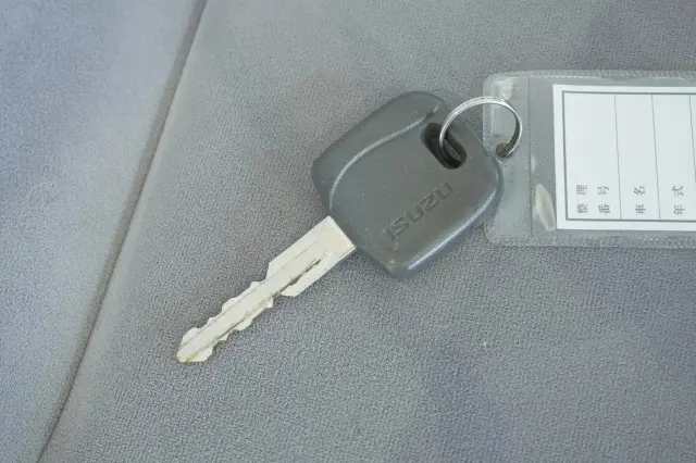 いすゞ エルフ TRG-NJR85A(2WD)の写真49