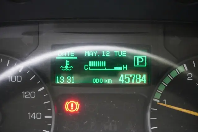三菱 キャンター TPG-FDA00(4WD)の写真4