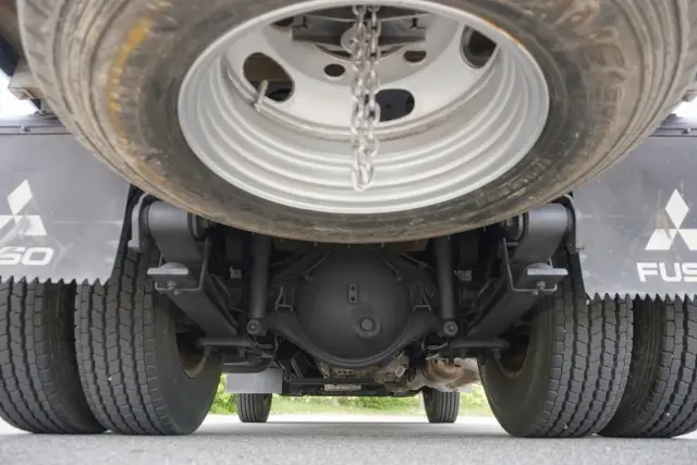 三菱 キャンター TPG-FDA00(4WD)の写真6