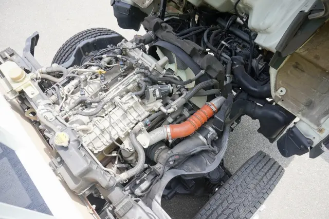 三菱 キャンター TPG-FDA00(4WD)の写真23