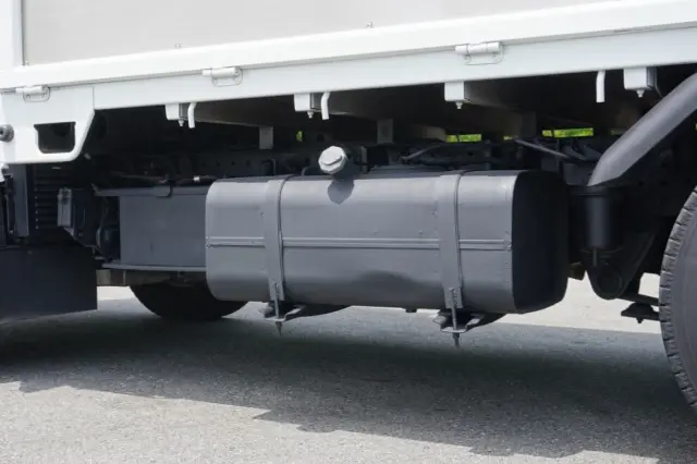 三菱 キャンター TPG-FDA00(4WD)の写真27