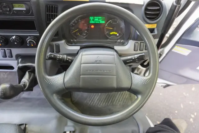 三菱 キャンター TKG-FBA30(2WD)の写真41