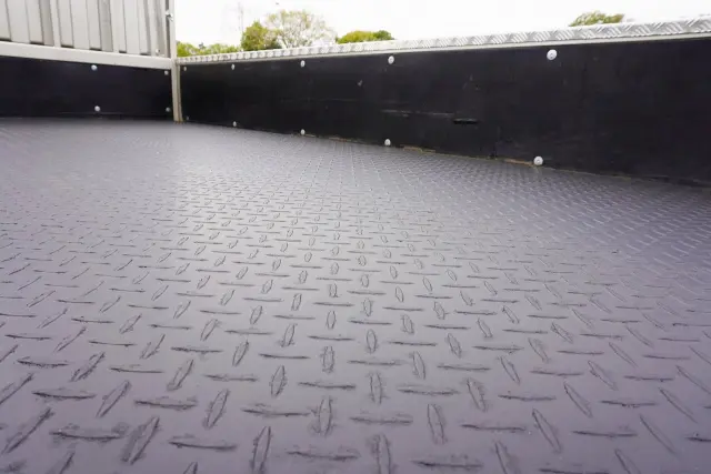 三菱 キャンター TPG-FBA00(2WD)の写真19