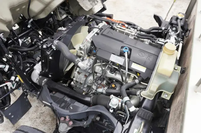 三菱 キャンター TPG-FBA00(2WD)の写真22