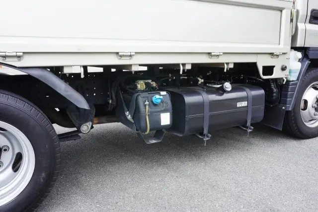 三菱 キャンター TPG-FBA00(2WD)の写真28