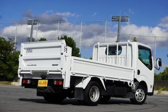 日産 アトラス TKG-SZ2F24(2WD)の写真2