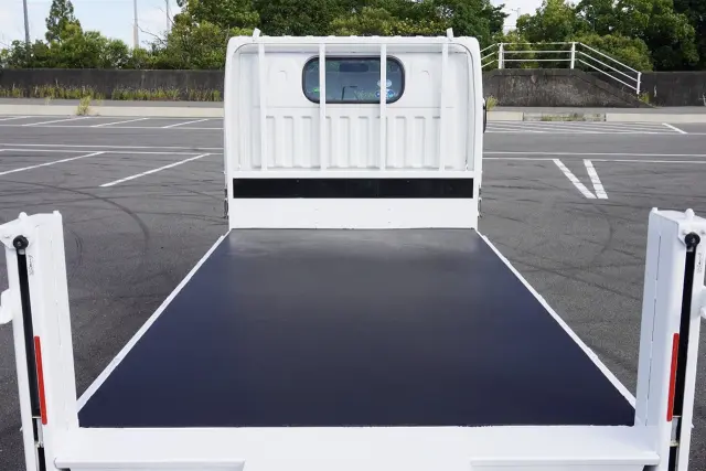 日産 アトラス TKG-SZ2F24(2WD)の写真5