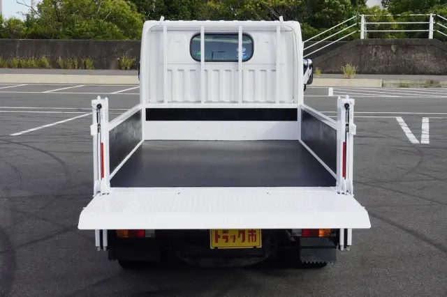 日産 アトラス TKG-SZ2F24(2WD)の写真17