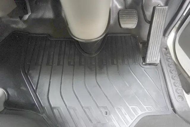 日産 アトラス TKG-SZ2F24(2WD)の写真42