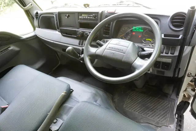 三菱 キャンター TKG-FBA30(2WD)の写真3