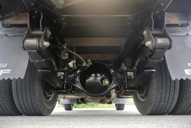 いすゞ エルフ TRG-NHR85A(2WD)の写真6