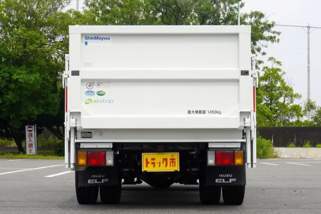いすゞ エルフ TRG-NHR85A(2WD)の写真11