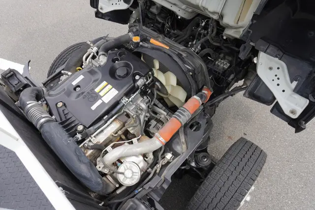 いすゞ エルフ TRG-NHR85A(2WD)の写真22