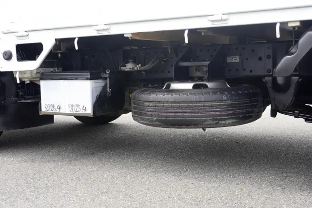 いすゞ エルフ TRG-NHR85A(2WD)の写真26