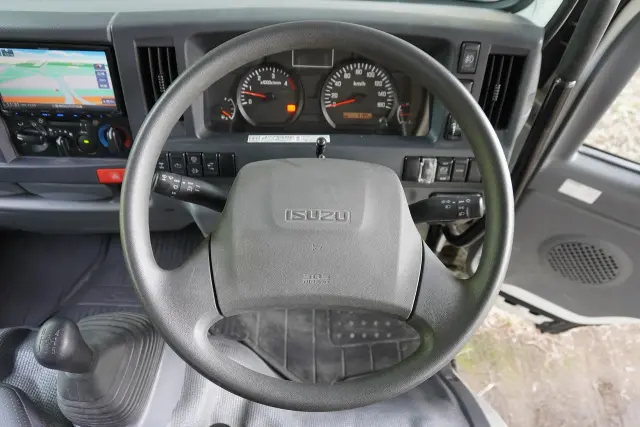 いすゞ エルフ TKG-NKS85AD(4WD)の写真39