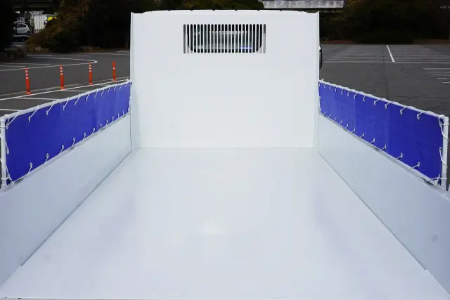 三菱 キャンター 2PG-FBA30(2WD)の写真5