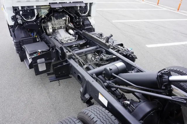 三菱 キャンター 2PG-FBA30(2WD)の写真6