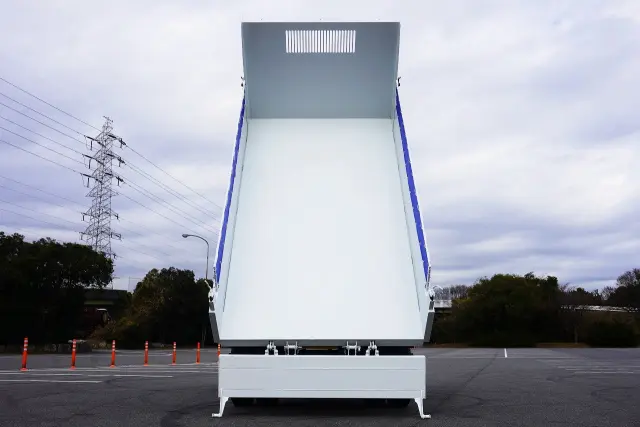 三菱 キャンター 2PG-FBA30(2WD)の写真13