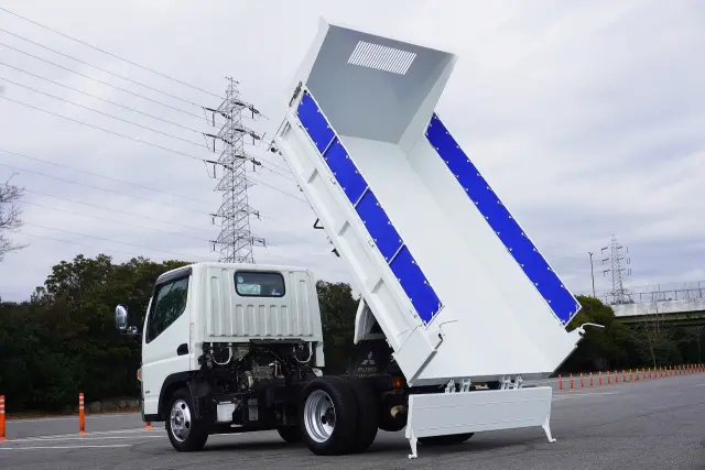 三菱 キャンター 2PG-FBA30(2WD)の写真14