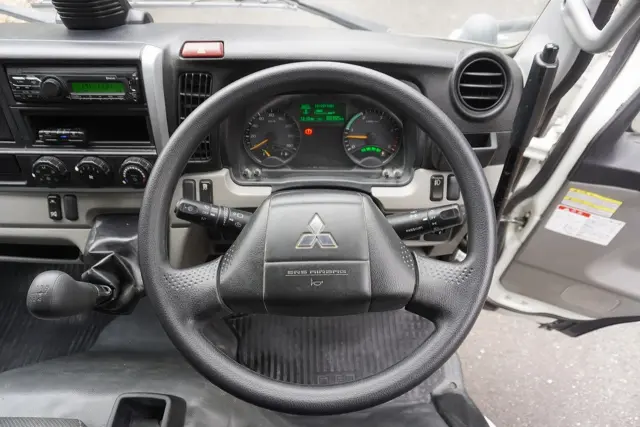 三菱 キャンター 2PG-FBA30(2WD)の写真37