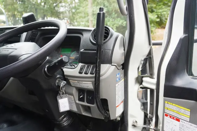 三菱 キャンター 2PG-FBA30(2WD)の写真39