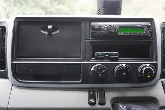 三菱 キャンター 2PG-FBA30(2WD)の写真42