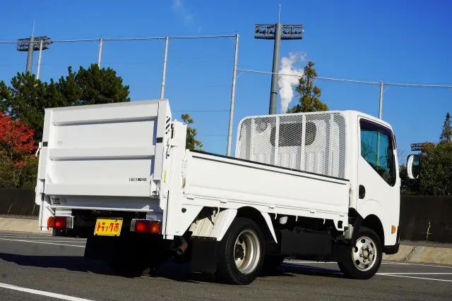 日産 アトラス TKG-SZ2F24(2WD)の写真2