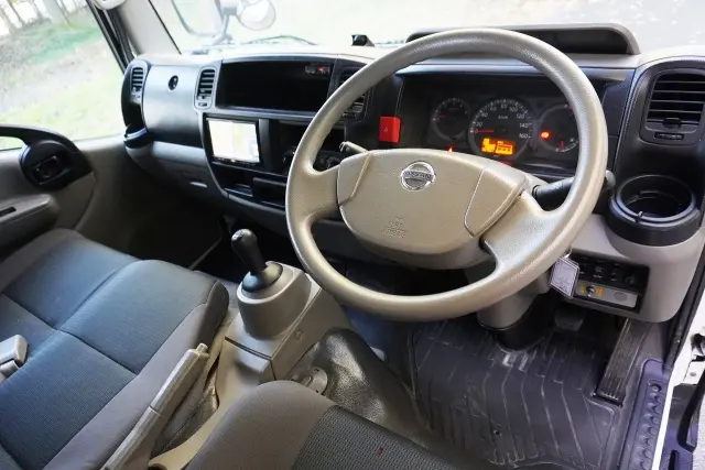 日産 アトラス TKG-SZ2F24(2WD)の写真3