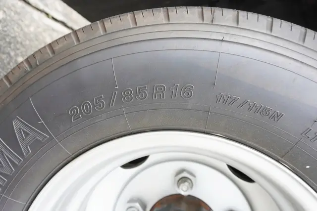 いすゞ エルフ 2RG-NKR88N(2WD)の写真33