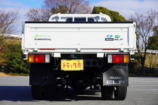 いすゞ エルフ 2RG-NHR88A(2WD)の写真10