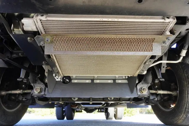 いすゞ エルフ 2RG-NHR88A(2WD)の写真25