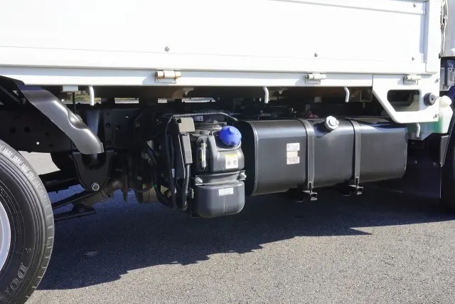 いすゞ エルフ 2RG-NHR88A(2WD)の写真28