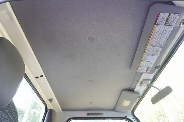 いすゞ エルフ 2RG-NHR88A(2WD)の写真44