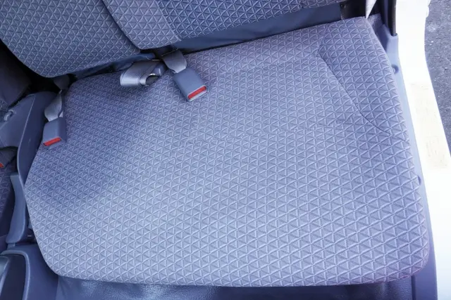 いすゞ エルフ 2RG-NHR88A(2WD)の写真46