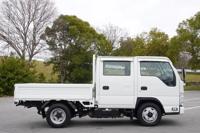 いすゞ エルフ TRG-NJR85A(2WD)の写真10