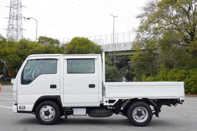 いすゞ エルフ TRG-NJR85A(2WD)の写真13