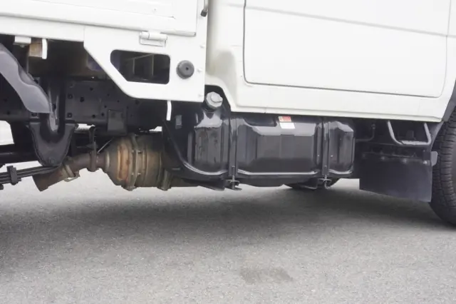 いすゞ エルフ TRG-NJR85A(2WD)の写真24