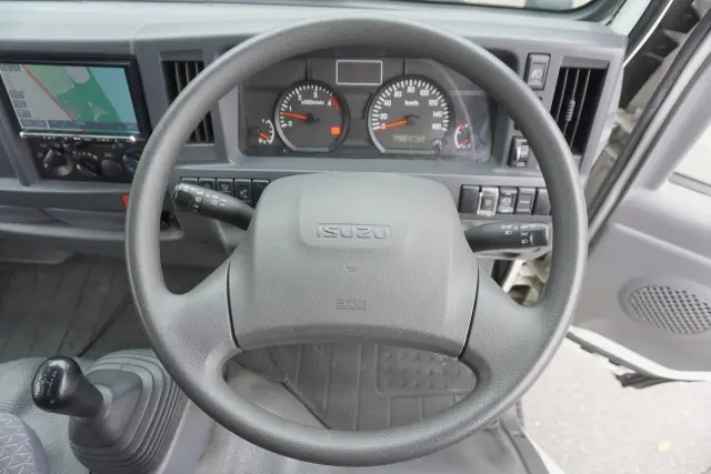 いすゞ エルフ TRG-NJR85A(2WD)の写真35
