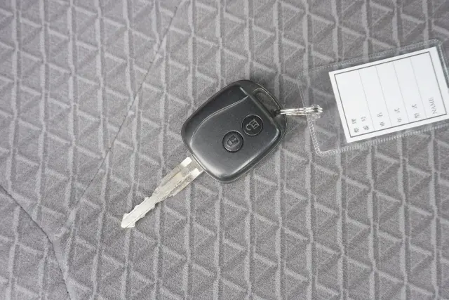 いすゞ エルフ TRG-NJR85A(2WD)の写真49